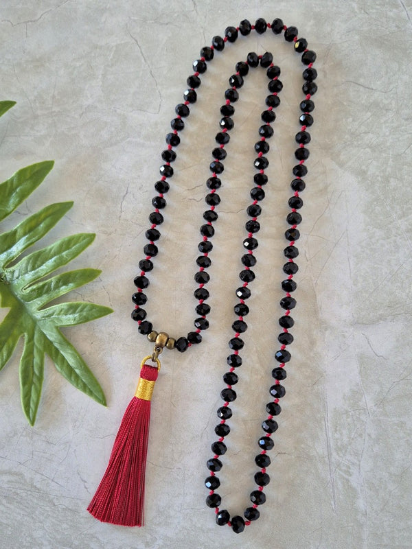 Collar Largo Isadora Negro Burdeo