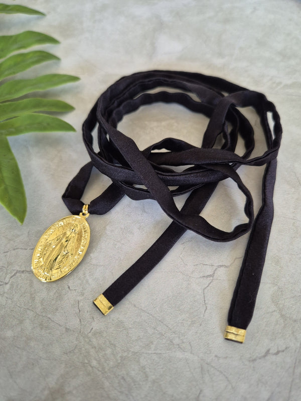 Collar Virgen XL Seda Negra
